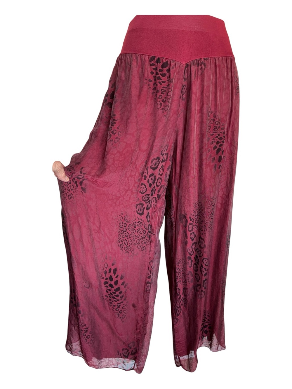Gigi Moda silk palazzo pants, Women L, maroon, leopard print, stretch waist. Euc
